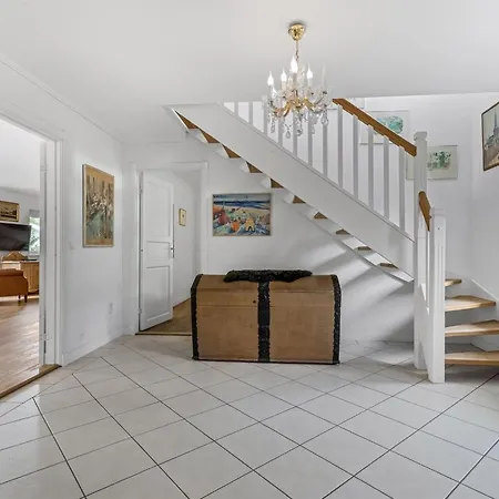 Brimi - 300m From The Sea By Interhome